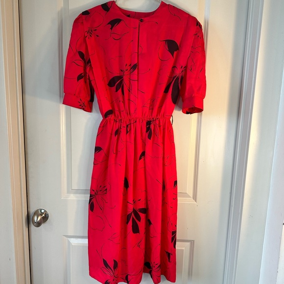 Vintage Sunshine Alley Puff Sleeve Red & Black MIDI Dress, size Medium - Picture 1 of 7